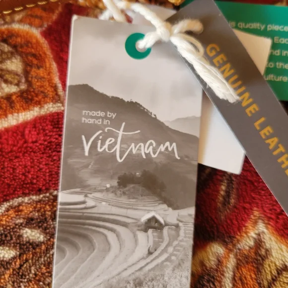 Rattan Straw Crossbody Bag. - Picture 4 of 5